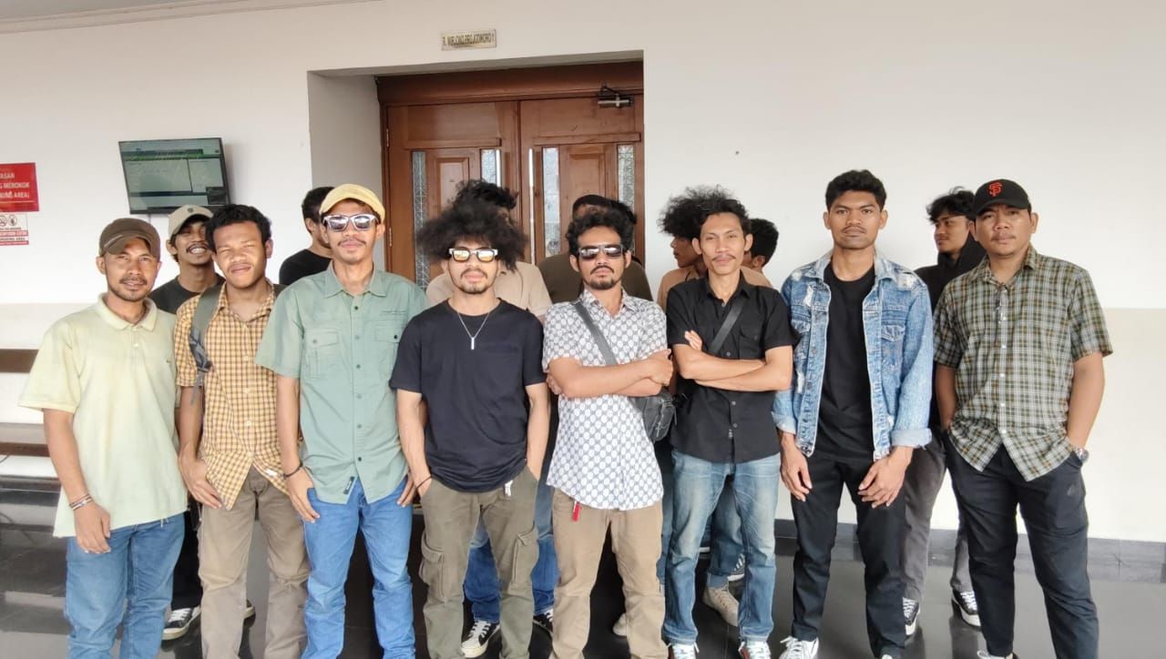 Tolak Dugaan Kriminalisasi terhadap Karyawan WKM, Sejumlah Aktivis Maluku Utara Pantau Sidang di PN Jakpus