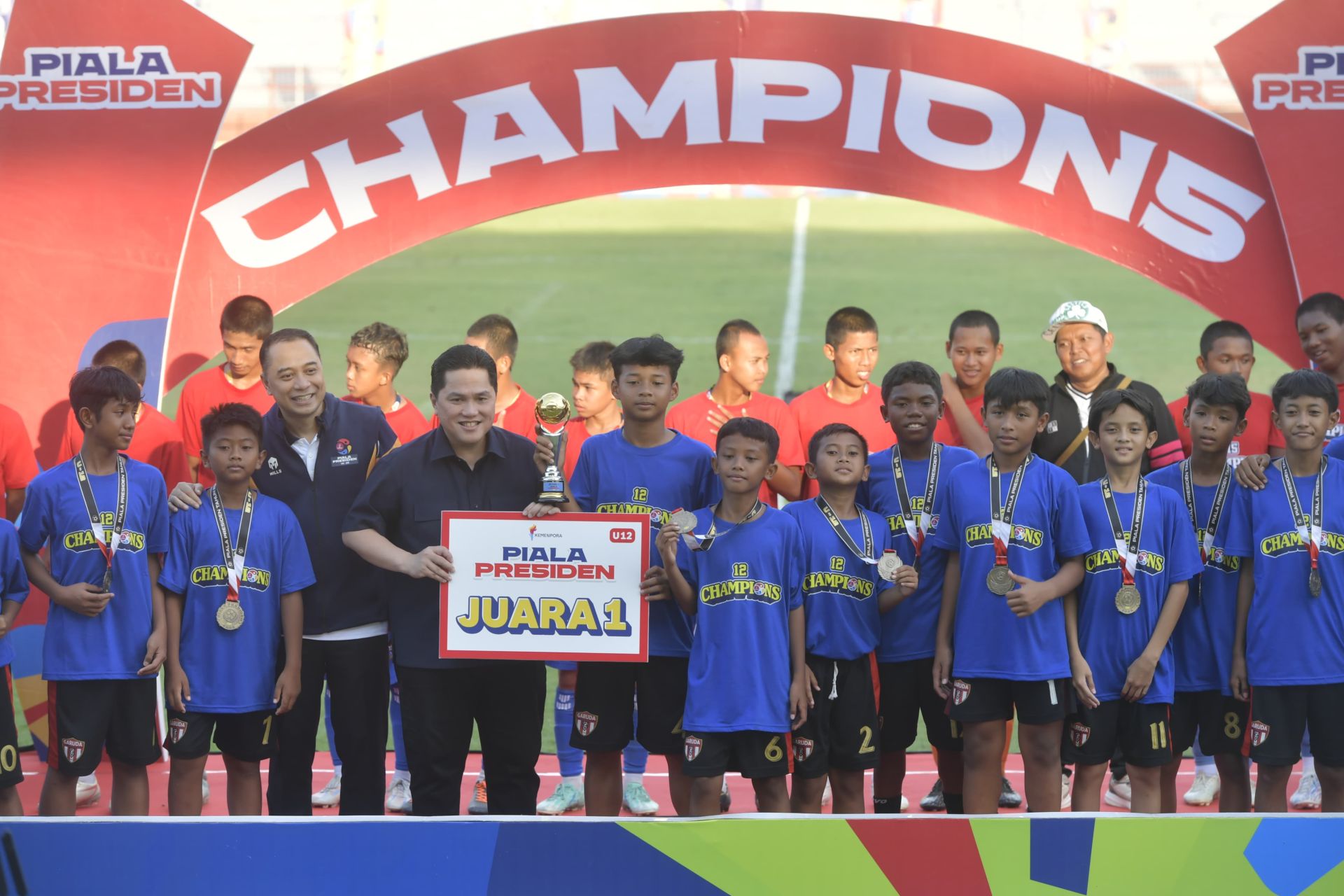 Menpora Erick Thohir Hadiri Upacara Penutupan Piala Presiden U-12 dan U15 Tahun 2025