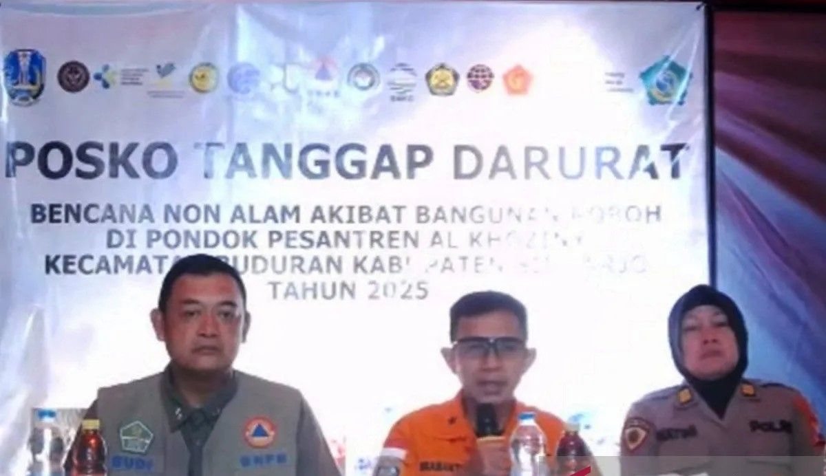 Hingga Senin Dini Hari,  Basarnas Evakuasi 54 Jenazah Tragedi Musholla Ponpes Al Khoziny Sidoarjo