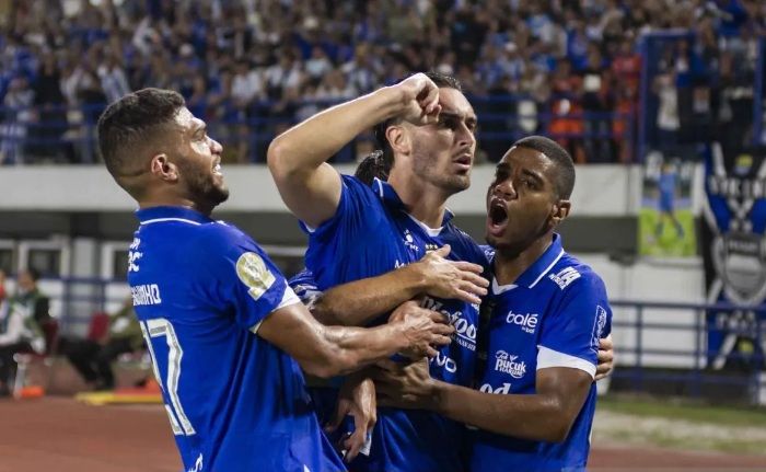 Tundukan PSM 1-0, Persib Bandung Tutup Tahun 2025 dengan Puncaki Klasemen BRI Super League!