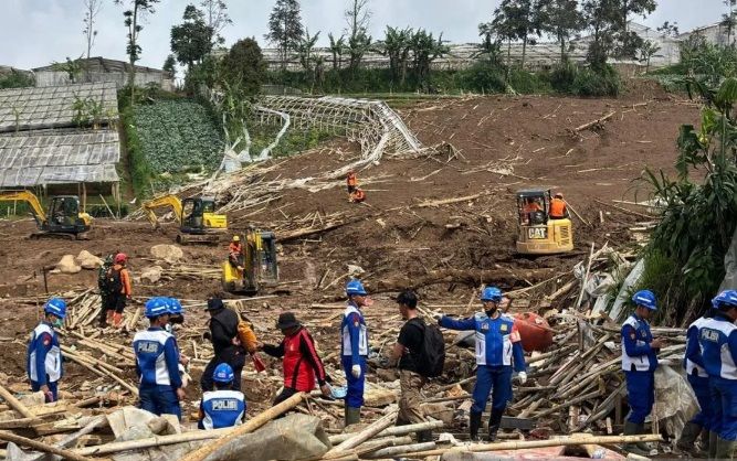 Tim SAR: 80 Jenazah Korban Bencana Tanah Longsor di Cisarua Berhasil Dievakuasi