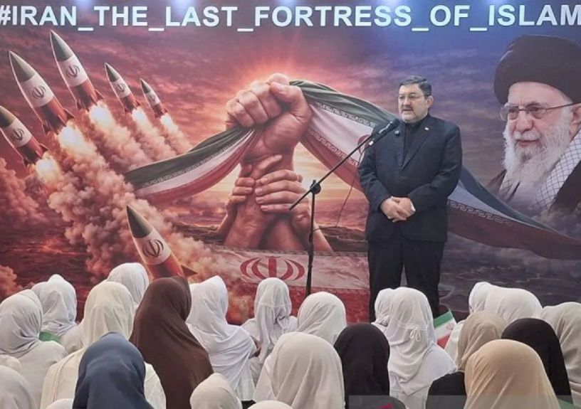 Kenang Syahidnya 175 Siswi Iran, Kedubes Iran Santuni 200 Siswi RI