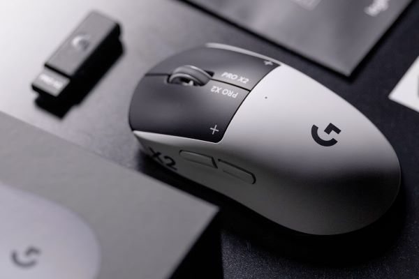 PRO X2 SUPERSTRIKE, Mouse Gaming Pertama Berteknologi Revolusioner SUPERSTRIKE di Indonesia