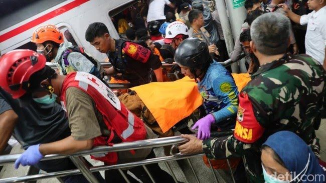 Gangguan Perjalanan KA di Bekasi Timur, KAI Lakukan Evakuasi