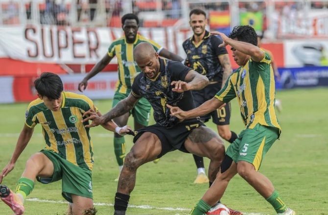 BRI Super League: Malut United Menggila, Gilas PSBS Biak 7-0 di Sleman