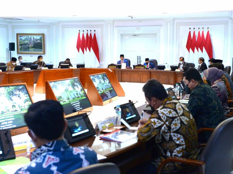 Presiden Jokowi: Terus Dorong Realisasi Komitmen Investasi di Tanah Air