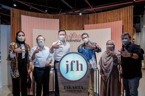 Menparekraf Sandiaga Uno Ingin Jakarta Fashion Hub Kembangkan Industri Kreatif Lokal