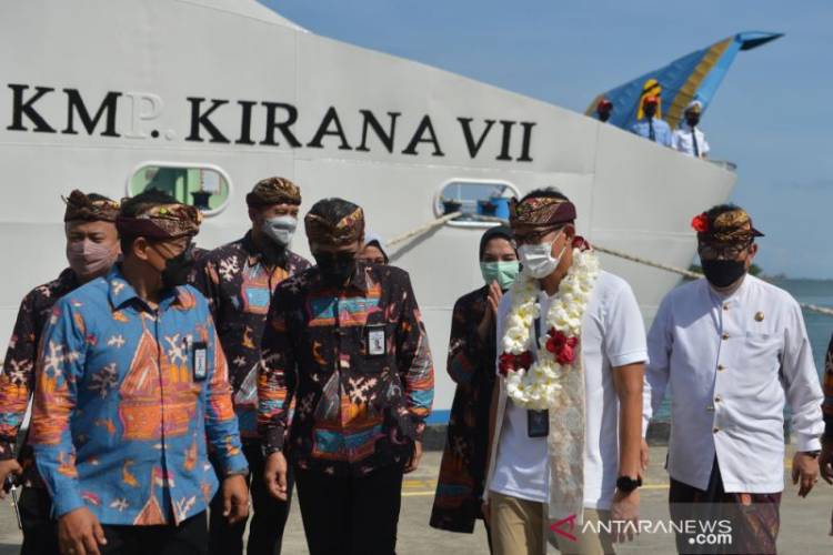 Dukung Kepariwisataan, KM Kirana VII Diresmikan oleh Menparekraf