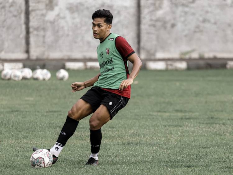 Dipinjamkan Persik Kediri, Ahmad Agung Reuni Kembali dengan Bali United