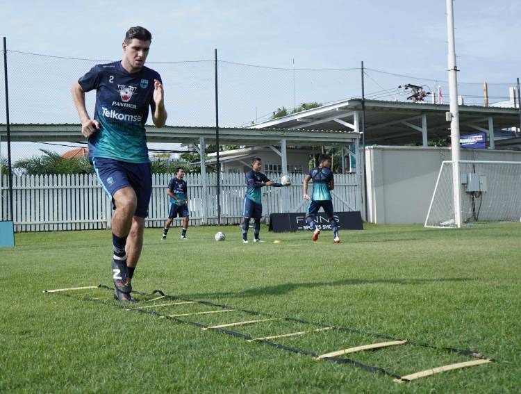 Pemain Persib yang Absen karena Covid-19 Kembali, Matangkan Persiapan Lawan PSS Sleman