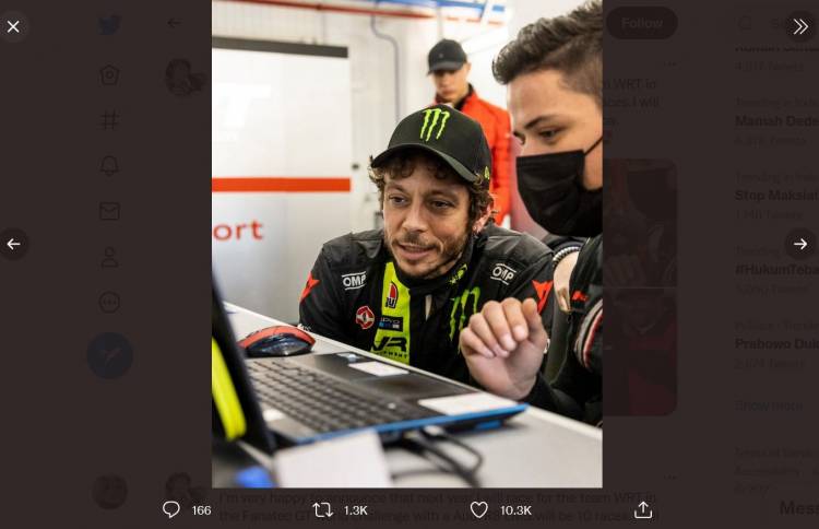 Jelang Tes MotoGP Mandalika, Warganet Indonesia Serbu Instagram Valentino Rossi 