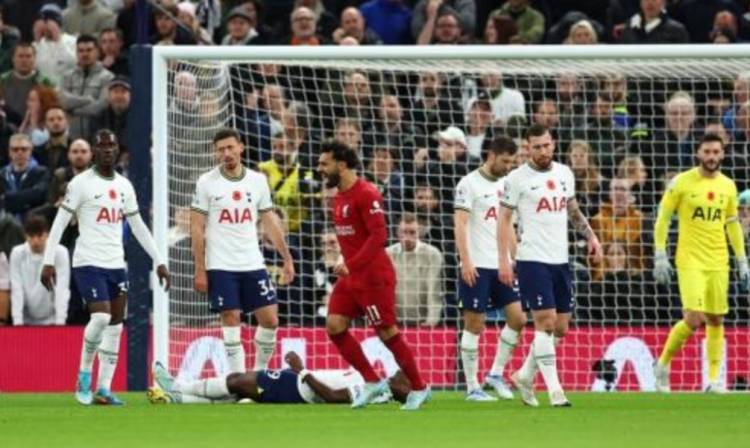 Liga Inggris Semalam: Mohamed Salah Permalukan Tottenham Hotspur, Manchester United Babak Belur oleh Anton Villa dengan Skor 3-1 