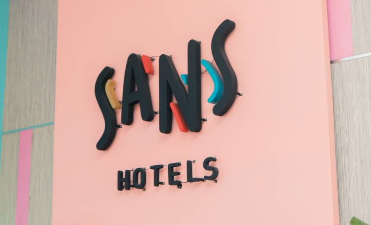 RedDoorz Hadirkan 38 SANS Hotel di 17 Kota,   Buat Liburan Semakin BerkeSANS