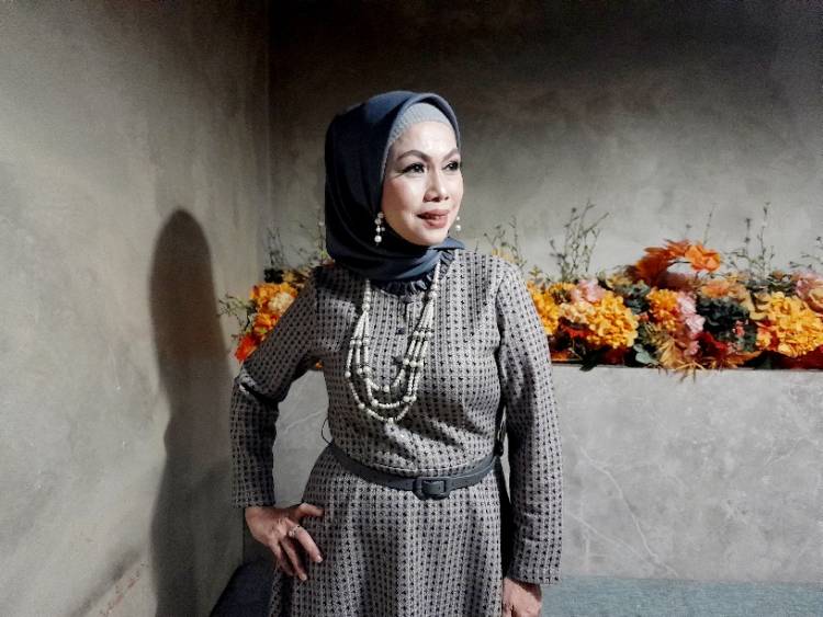 Berkah Ramadan 2023, Lady Rocker 'Tia Veres' Hadirkan Album  Mini Religi!