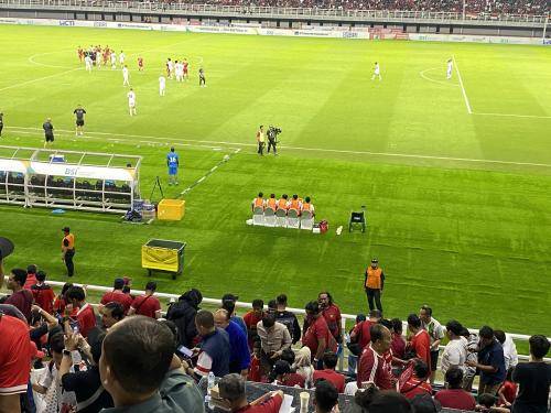 Ketika Lagu Yalal Wathon Khas NU Bergema di Gelora Bung Tomo di Laga FiFA Matchday Timnas Indonesia vs Timnas Palestina