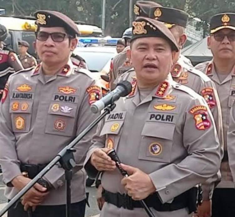 Komjen Polisi M. Fadil Imran Semakin Matang Diusia  55 Tahun