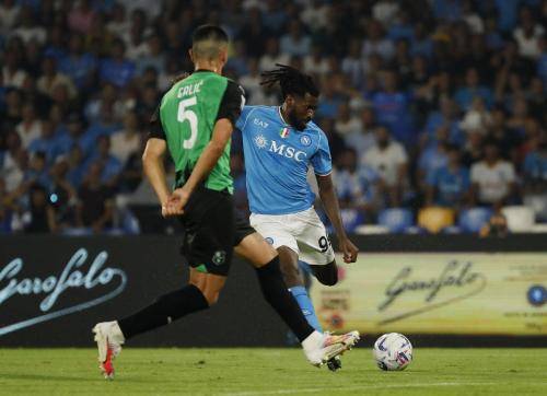 Napoli Bungkam Sassuolo 2-0 di Stadio Diego Armando Maradona