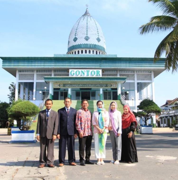 Perkuat di Bidang Pendidikan dan Industri, Unida Gontor Jalin MoU  dengan KBRI - RRT Beijing