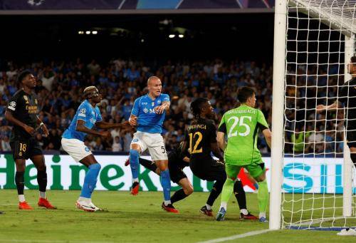 Napoli Disungkurkan Real Madrid dengan Skor 2-3