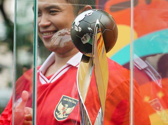 Barudak Sok Ramaikan! Trophy Experince PD U-17 Singgah di Dago Park dan Plaza Upakarti