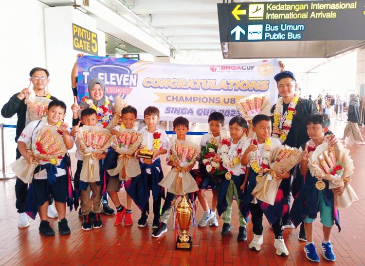 SSB T-Eleven Soccer School KU-8 Tahun Juara Singa Cup 2023 di Singapura