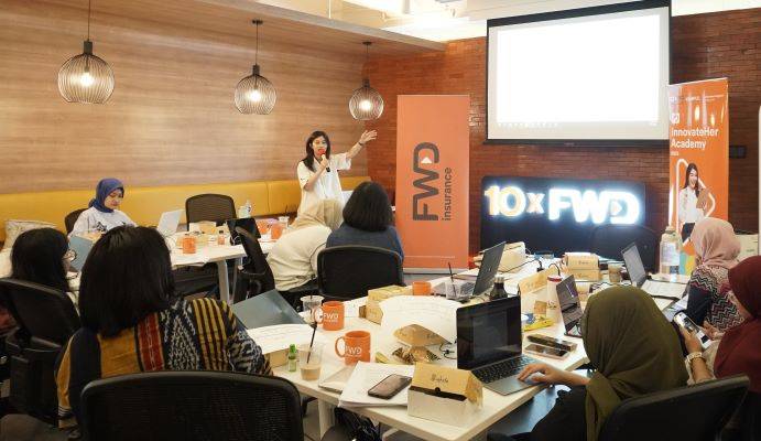 FWD Insurance InnovateHer Academy Berikan Pelatihan dan Pendampingan bagi 10 Start Up Perempuan