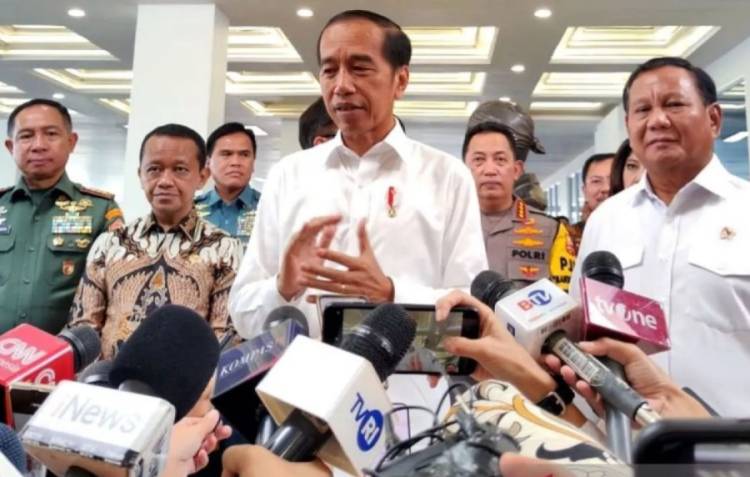 Presiden Jokowi Minta Wartawan Menanyakan Mengenai Kesiapan PDI Perjuangan Jadi Oposisi