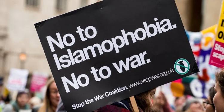 Islamofobia di Inggris Meningkat 3 Kali Lipat