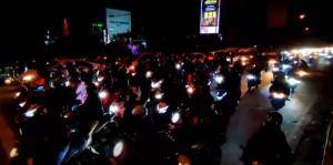 Puncak Arus Mudik: Ribuan Pemudik Motor Membeludak di Jalur Pantura Cirebon