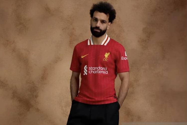 Lawan Wolves, Liverpool Gunakan Jersey Kandang Terbaru