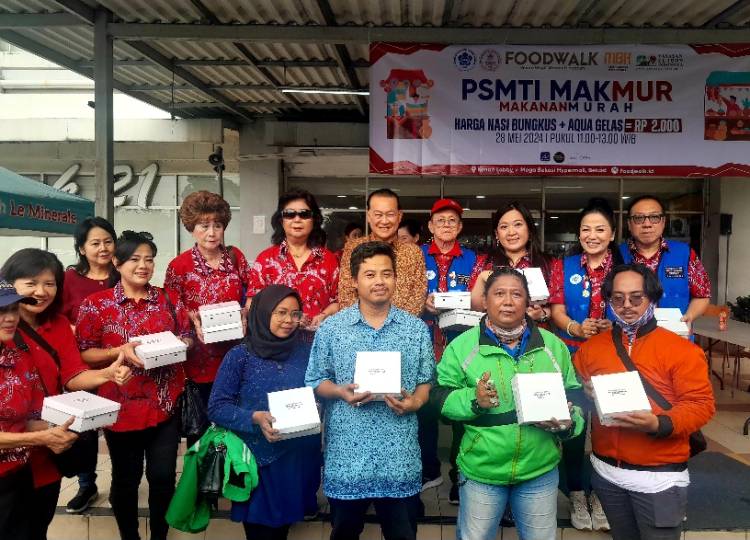 Dahsyat! Kegiatan Sosial "Makan Murah" yang Digelar PSMTI Bersama Perwanti di Bekasi Habis dalam 10 Menit!