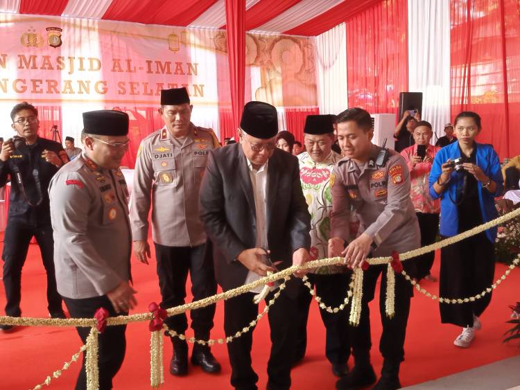 Wakapolda Metro Jaya Resmikan Masjid Al-Iman Tangerang Selatan