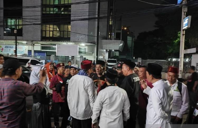 RIdwan Kamil Silaturahmi ke Bamus Batawi