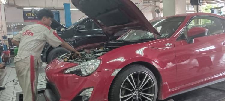 Layanan Jitu Auto2000, Pemilik Mobil Tenang Mekanik pun Senang