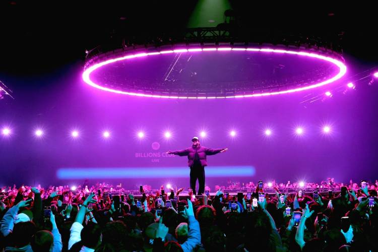 Spotify Meluncurkan Film Konser Pertama ‘The Billions Club Live’ Menampilkan The Weeknd