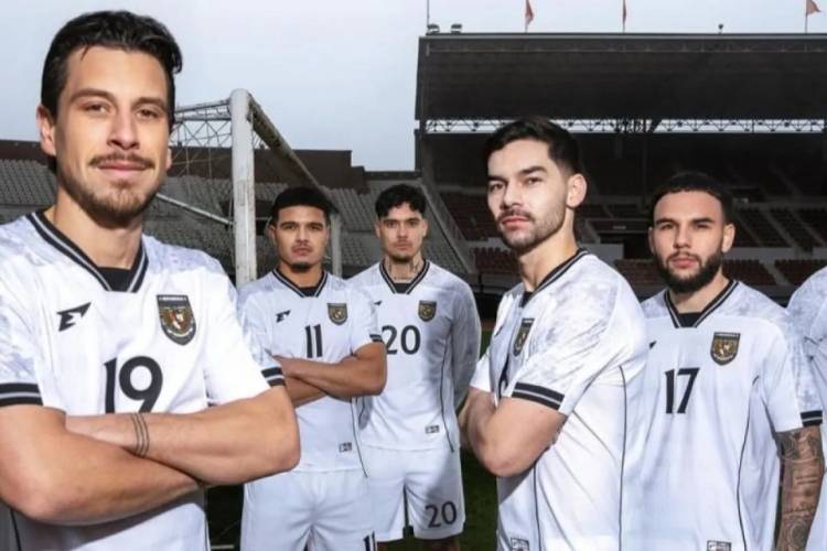 Erspo Resmi Rilis Jersei Baru Tandang Timnas Indonesia 