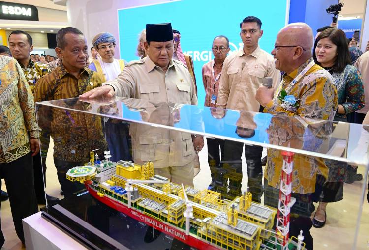 Presiden Prabowo Kunjungi Booth MedcoEnergi di IPA Convex 2025