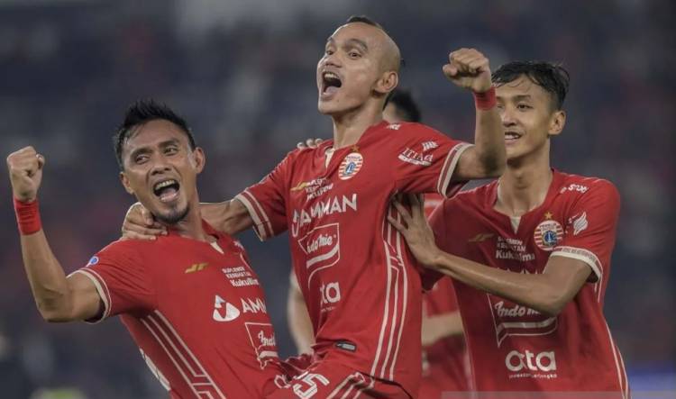 Maman Abdurahman Umumkan Gantung Sepatu dari Sepak Bola Profesional di Usia 43 Tahun