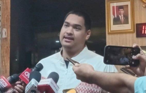 Menpora Dito Angkat Bicara Terkait Aksi Demo BTS di Kemenpora yang Ricuh hingga  Makan Korban!