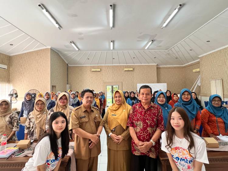KOMIB Launching Program "Empowerment Ibu Rumah Tangga" di Cilacap Jawa Tengah