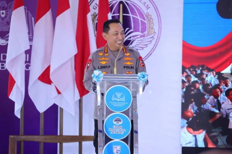 Kapolri Resmikan SMA Kemala Taruna Bhayangkara dan SMA Global Darussalam Academy di Yogyakarta 