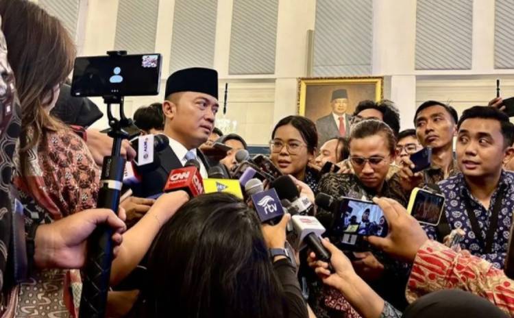 Presiden Prabowo Beri Kenaikan Pangkat Jenderal Kehormatan buat Djamari, Dofiri