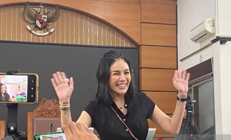 Hakim PN Jakarta Selatan Vonis Nikita Mirzani 4 Tahun Penjara dan Denda Rp1 Miliar
