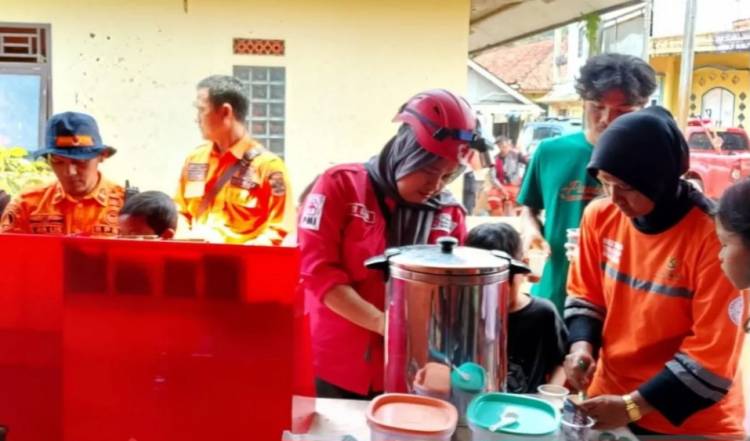 Banjir di Cisolok Sukabumi, Baznas RI Terjunkan Tim Bantu Warga yang Terdampak