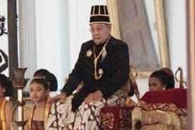 Raja Keraton Surakarta Paku Buwono XIII Meninggal Dunia