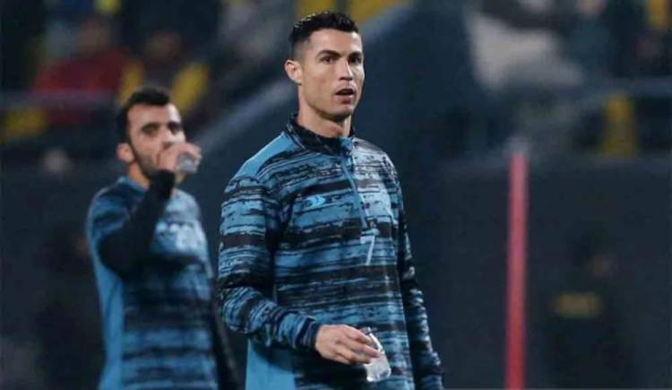 CR7 Isyaratkan Pensiun dari Sepak Bola Profesional 