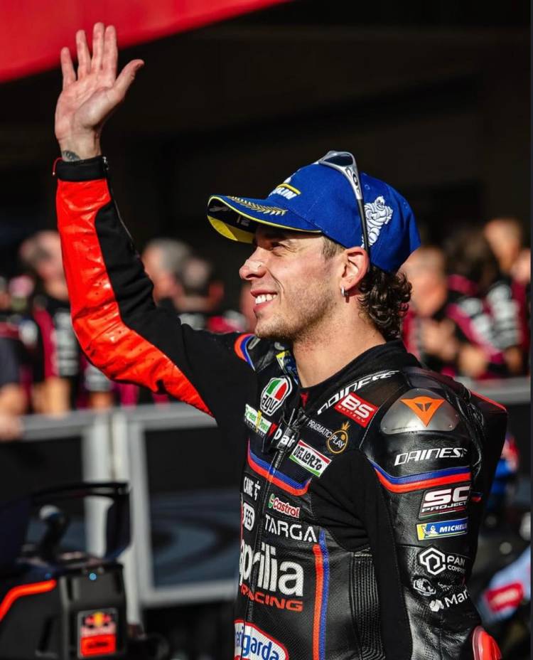 Bezzecchi Amankan Posisi Ketiga, Acosta Gusur Bagnaia