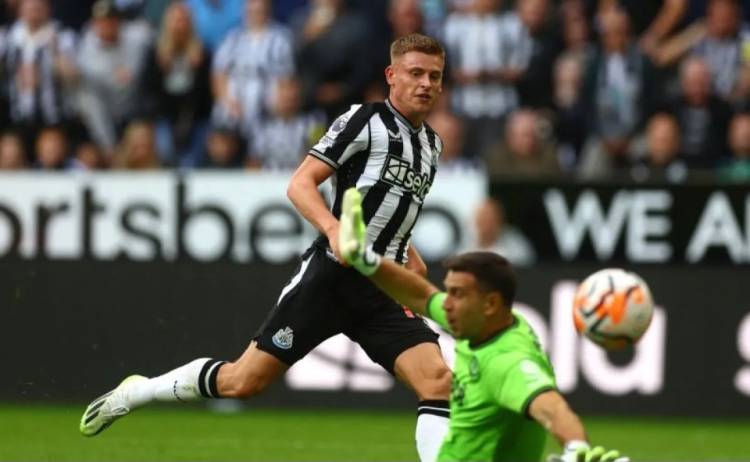 Newcastle Sikat Manchaster City, 2-1, Harvey Barnes Cetak 2 Gol