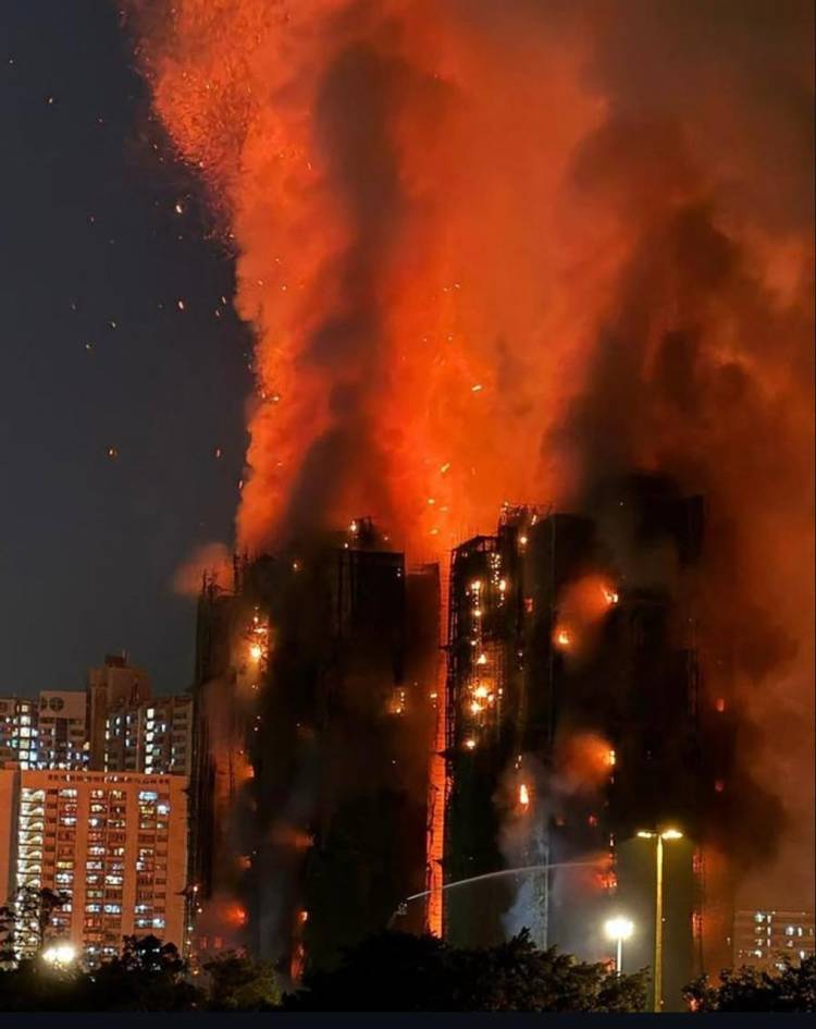 Kemlu: Dua WNI Tewas Dalam Kebakaran Hebat di Hong Kong