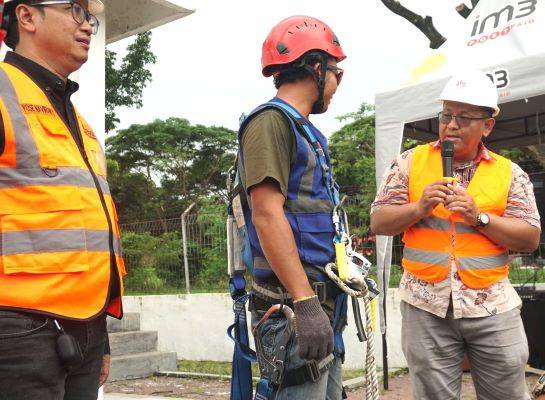 Cerita di Balik Jaringan Andal Indosat pada Momen Natal dan Tahun Baru